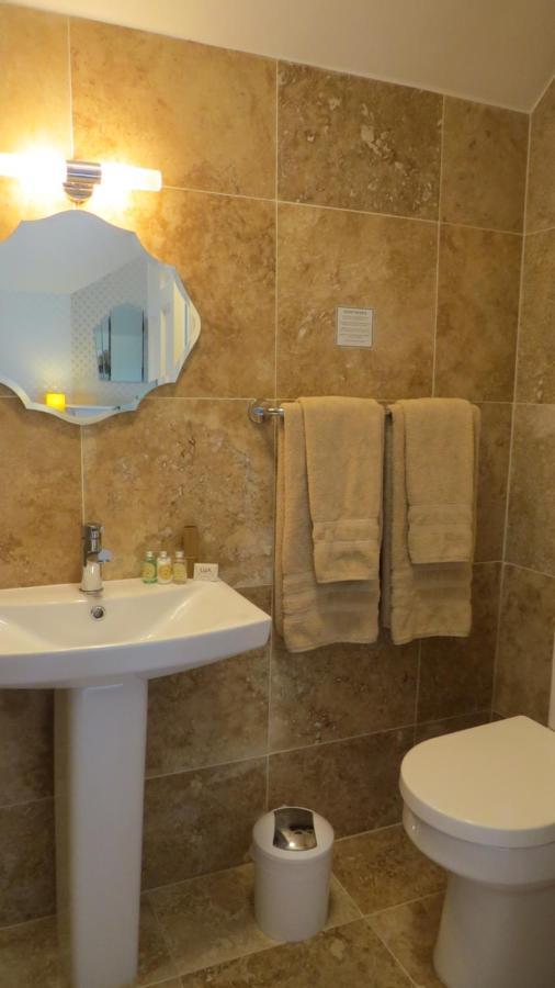 Abbey View House Hotel Йол Екстериор снимка