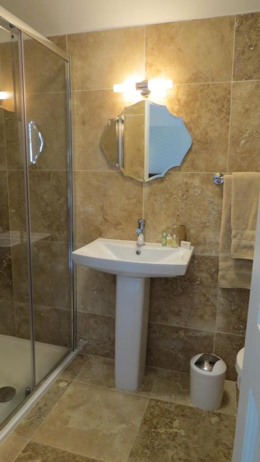 Abbey View House Hotel Йол Екстериор снимка