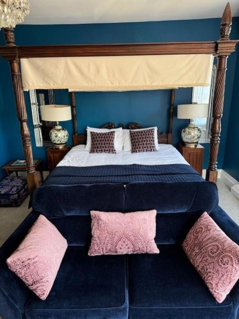 Abbey View House Hotel Йол Екстериор снимка
