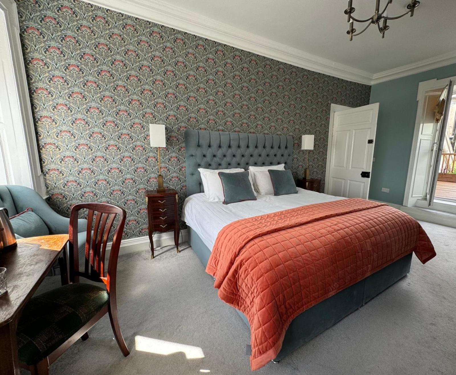 Abbey View House Hotel Йол Екстериор снимка