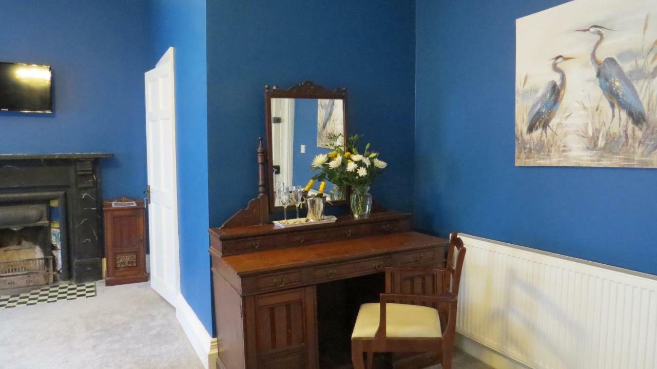 Abbey View House Hotel Йол Екстериор снимка