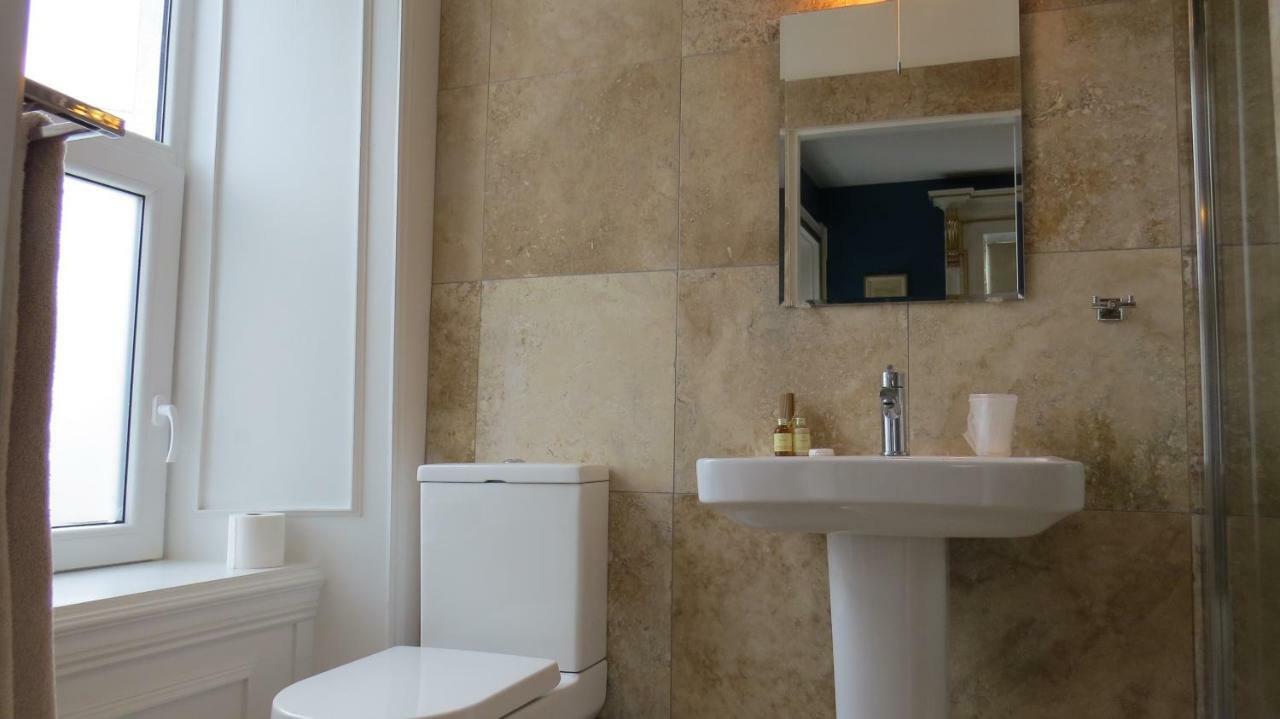 Abbey View House Hotel Йол Екстериор снимка